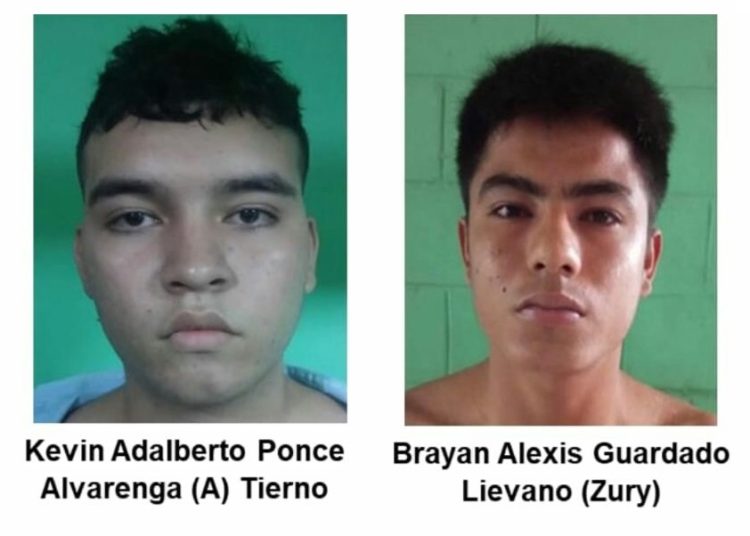 Capturan a dos pandilleros que asesinaron a una mujer en Apopa