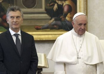 El Papa recibe a Macri solo 22 minutos y con gesto frío