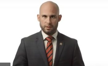 Velásquez Parker a Nayib Bukele: “Aquí tienes una lección de parlamentarismo de altura”