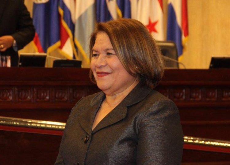 Después de más de 100 días de rechazo, ARENA se decanta por Sonia Cortez de Madriz para magistrada CSJ