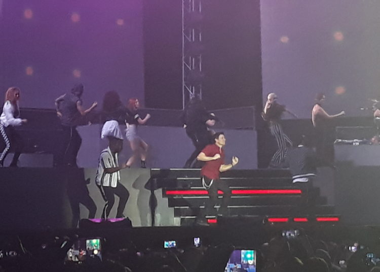 (FOTOS) Chayanne hizo cantar desde el alma a varias generaciones de salvadoreños