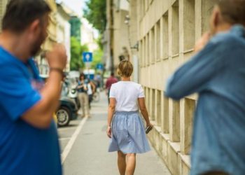 (VIDEO): Joven argentina de 15 años filma cómo un hombre la acosa en plena calle