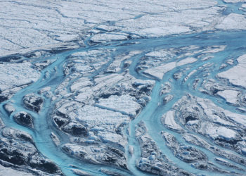 Realizan un preocupante hallazgo en el hielo de Groenlandia que es «clave para el futuro»