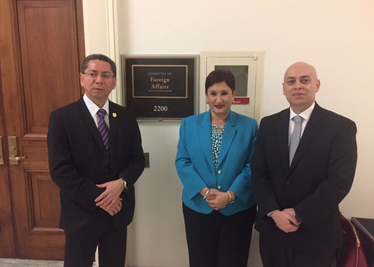 Douglas Meléndez en Imágenes