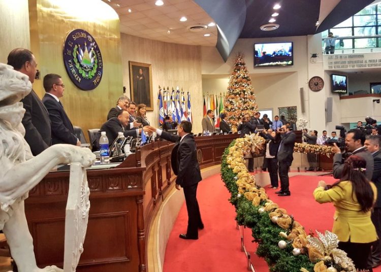 Douglas Meléndez en Imágenes