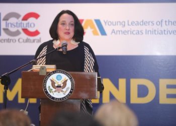 Jean Manes pide a los diputados elegir un fiscal “valiente”