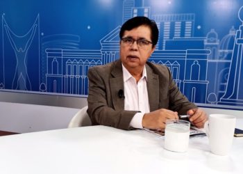 Roberto Lorenzana: “La opción de Nayib Bukele es un salto al vacío, es una opción sin plan”