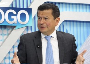 Hugo Martínez: Si Bukele llega a la presidencia cerrará medios de comunicación