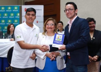 VAMOS se compromete a velar por los derechos de los salvadoreños