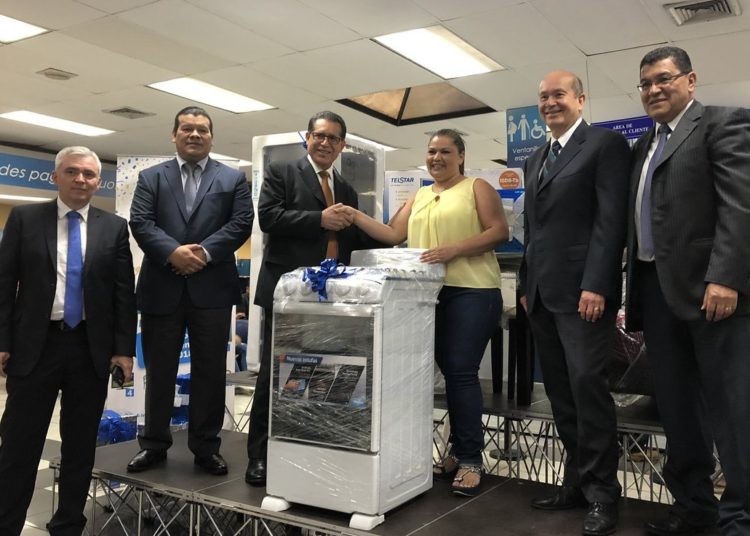 Fondo Social entrega premios a los ganadores de la promoción “Cliente Puntual”