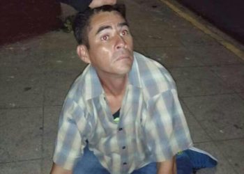 En flagrancia capturan a sujeto que violaba a un menor en Santa Tecla