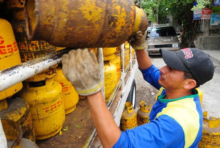 Gobierno anuncia reducción de precios en gas propano