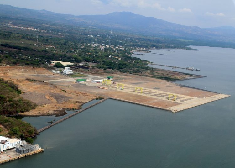Embajada de EE.UU desmiente a CEPA y le dice como concesionar el puerto de La Unión