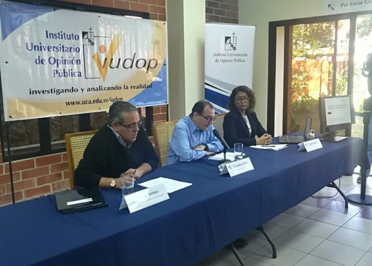 Rumbo al 3F GANA sube 5 puntos y ARENA baja 10 según encuesta de la UCA