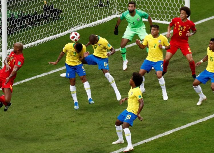 El drama del futbolista brasileño que no quiere volver a jugar con su selección por haber marcado un autogol