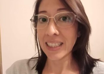 Carmen Aída Lazo ríe a costillas de sus adversarios: “Cambié el pantone de mis lentes… ¿Será fraude?”
