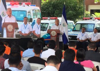 Gobierno refuerza a FOSALUD con 15 ambulancias