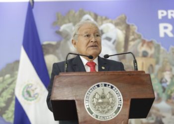 Gobierno entrega capital semilla a retornados