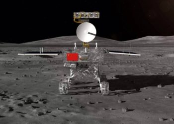 China lanza la primera nave para explorar la cara oculta de la Luna