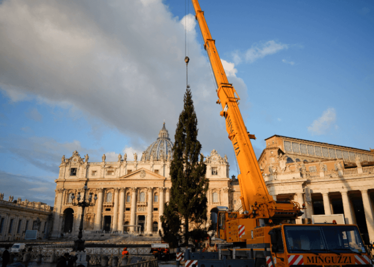 (FOTOS) Así es el increíble pesebre de arena esculpido en el Vaticano