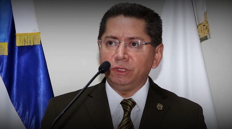 Deja el cargo Douglas Meléndez, el fiscal que procesó a dos ex Presidentes y un ex Fiscal General