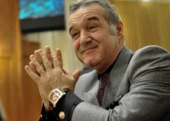 «La mujer está hecha para que atraiga al hombre»: las polémicas declaraciones del presidente de un equipo europeo