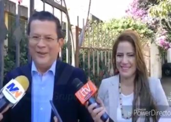 Hugo Martínez y Karina Sosa retan a Bukele a debatir y a respetar acuerdo con la UES