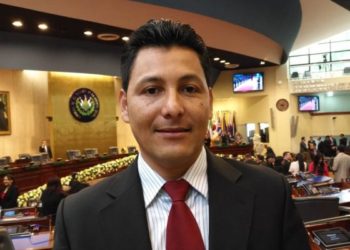 Cancelan intervención de diputado independiente en sesión solemne