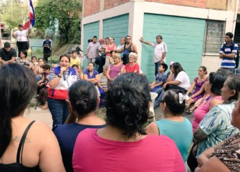 Margarita Escobar agradece a tuitero que recomienda se haga una estatua de ella “más grande que la de San Romero”