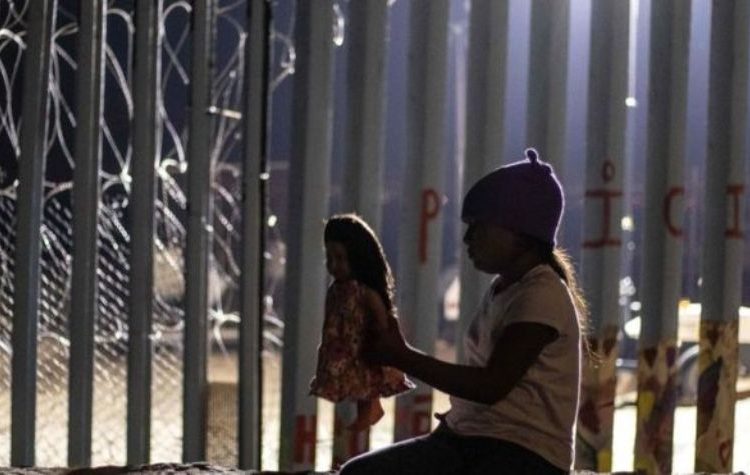 Niña guatemalteca de 7 años muere deshidratada bajo la custodia de la Patrulla Fronteriza de EE.UU.