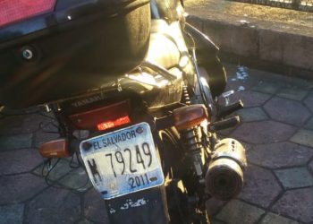 Capturan a sujeto que manejaba motocicleta luego de consumir 20 cervezas
