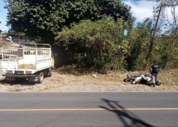 No llevaba casco protector niña que murió en accidente de motocicleta. Sus padres resultaron lesionados