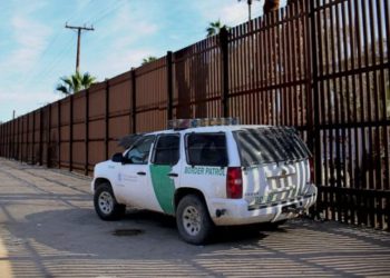 Médicos cuestionan la atención que recibió el niño guatemalteco que murió bajo custodia de EE.UU.