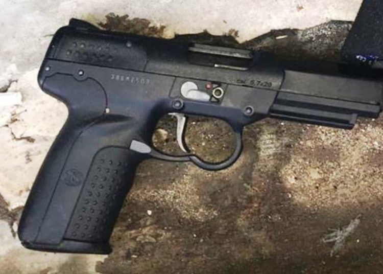 Arma usada para matar a un agente en San Jacinto es propiedad de una empresa de seguridad