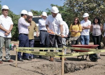 Construyen planta para generar 378 MW a base de gas natural en Acajutla