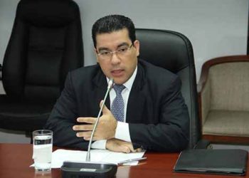 Jean Manes pide a nuevo fiscal general combatir a la corrupción