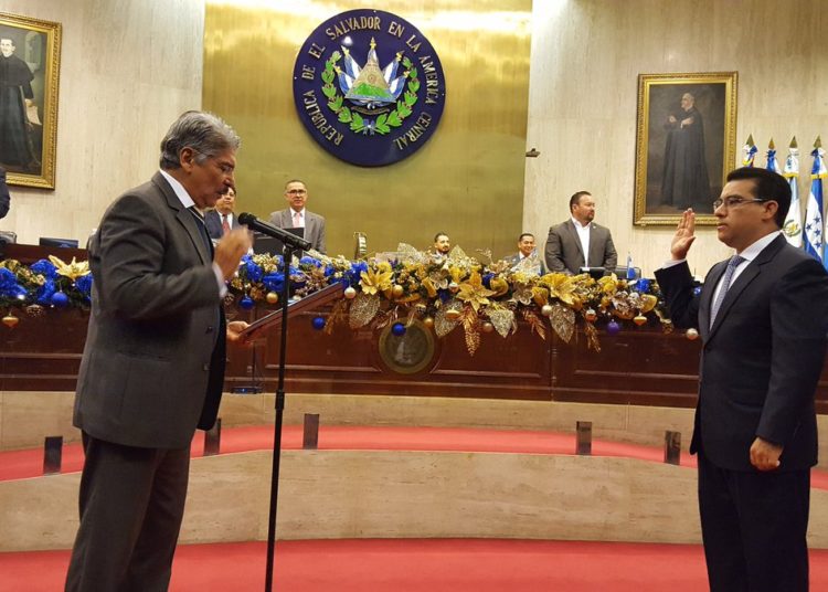 Raúl Melara es elegido por 83 votos fiscal general de la República