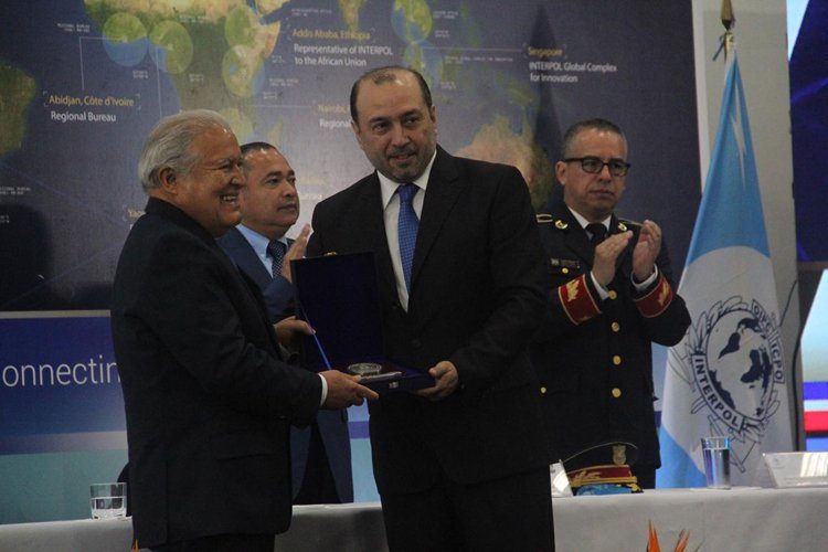 Jefes de Interpol de América se reúnen en El Salvador para tratar el tema de pandillas