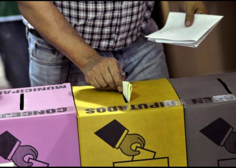 Multan a empresas que no permitieron que su personal votara en pasadas elecciones