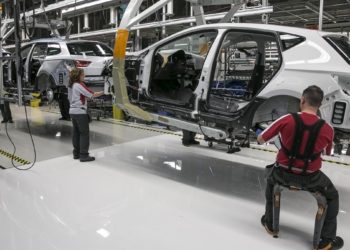 España elevará el salario mínimo hasta los 900 euros