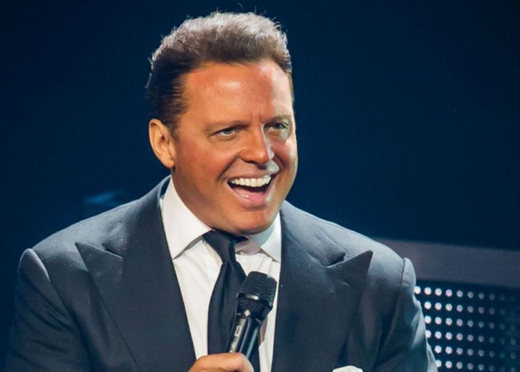 Las curiosas y nobles peticiones que Luis Miguel ha hecho para un concierto en Ecuador