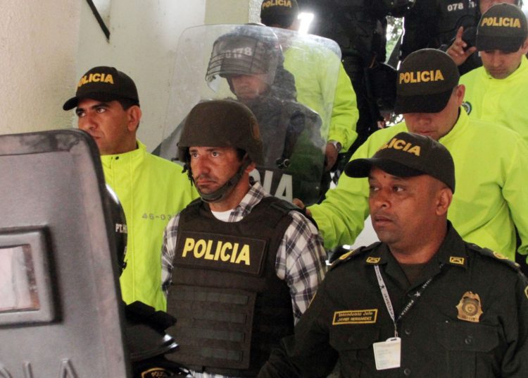 (VIDEO) Así recibieron en la cárcel a sujeto que violó y asesinó a una niña en Colombia