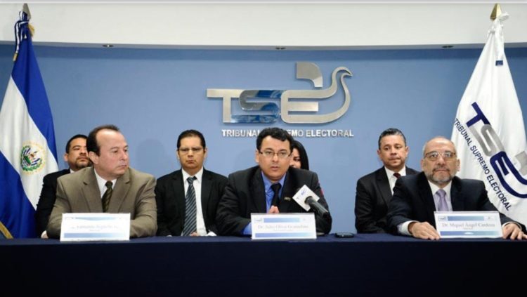 Este viernes es último día para publicar encuestas electorales