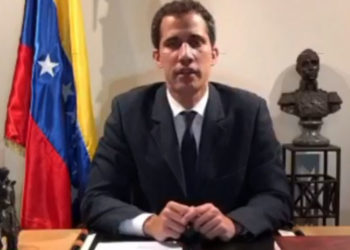 (VIDEO) Juan Guaidó se dirige a Venezuela con un discurso