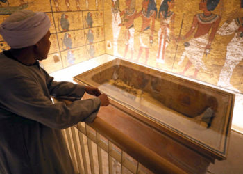 (FOTOS) Revelan primeras imágenes de Tutankamón después de su restauración