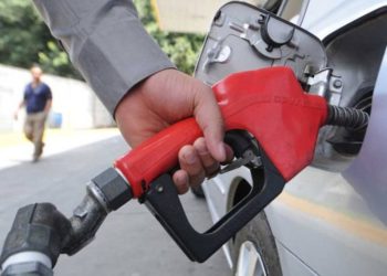Precios de combustible suben hasta $0.10 a partir de este martes