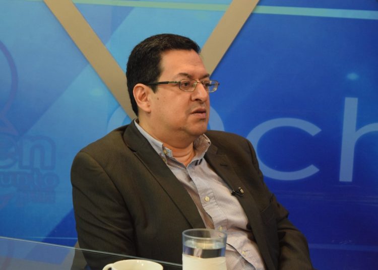 Exmagistrado González: Nombramiento del fiscal Raúl Melara podría ser inconstitucional