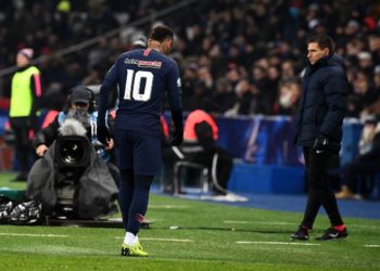 Neymar sale llorando tras lesionarse en la copa de Francia