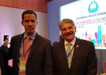 (VIDEO) Norman Quijano pide sacar “a patadas” a Maduro del poder