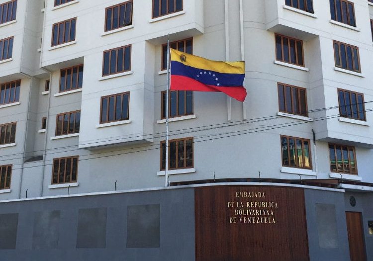 El «presidente interino» de Venezuela ya designó nuevos embajadores en América Latina